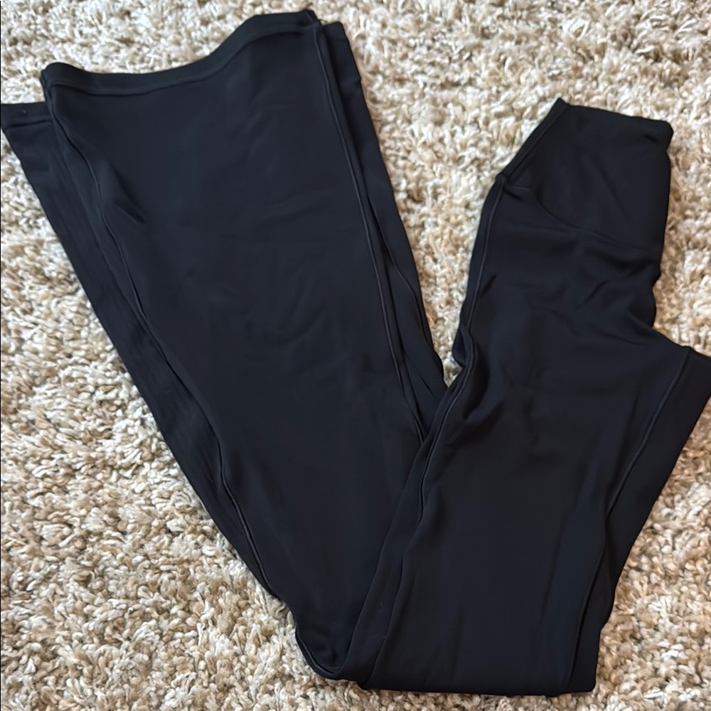 Aerie Super flare leggings NWOT